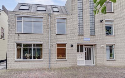 Dwarsstraat 10