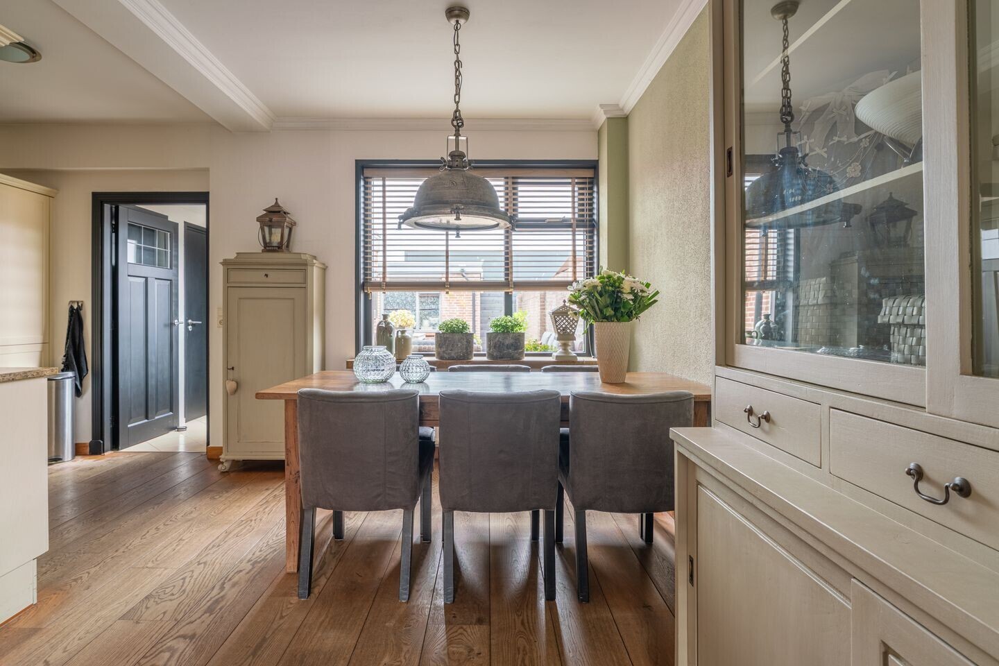 Tussenwoning te koop: Annastraat 17, Katwijk