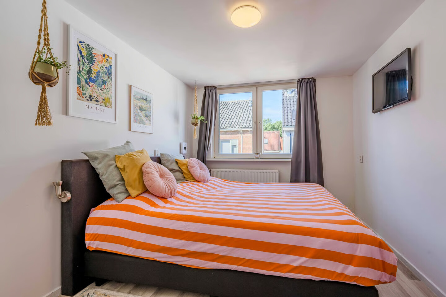 Tussenwoning te koop: Adrianastraat 57, Katwijk