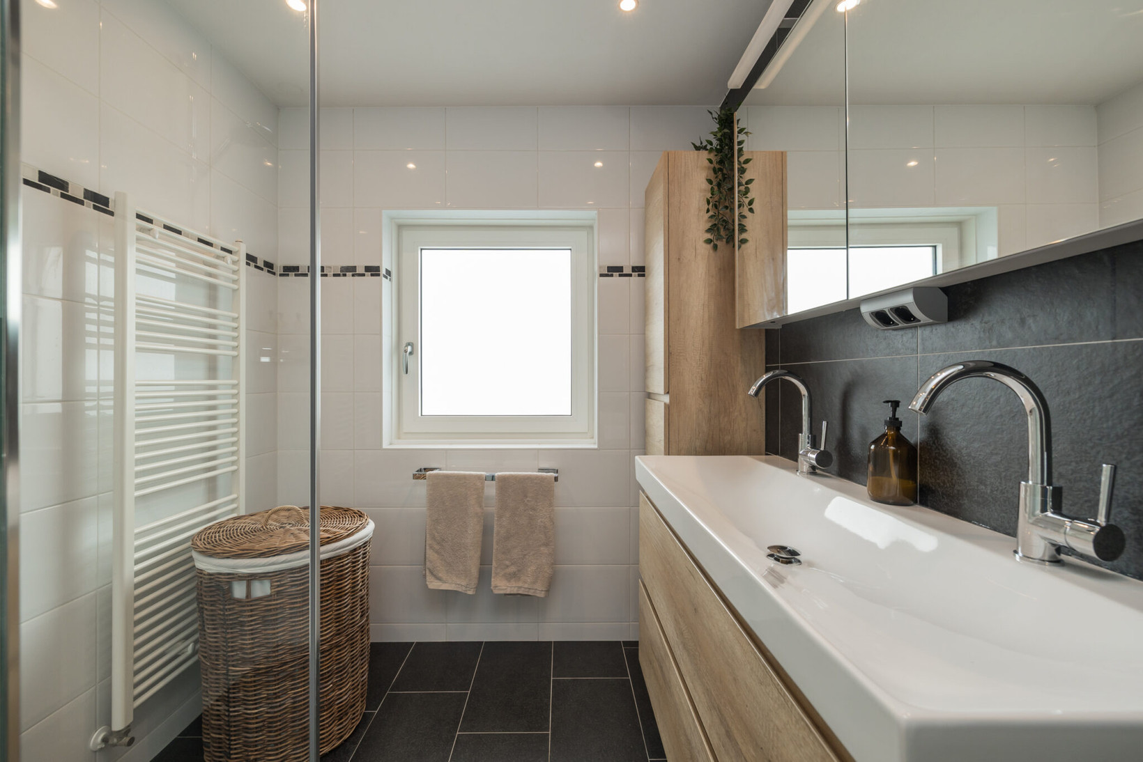 Tussenwoning te koop: Reigerstraat 4, Katwijk