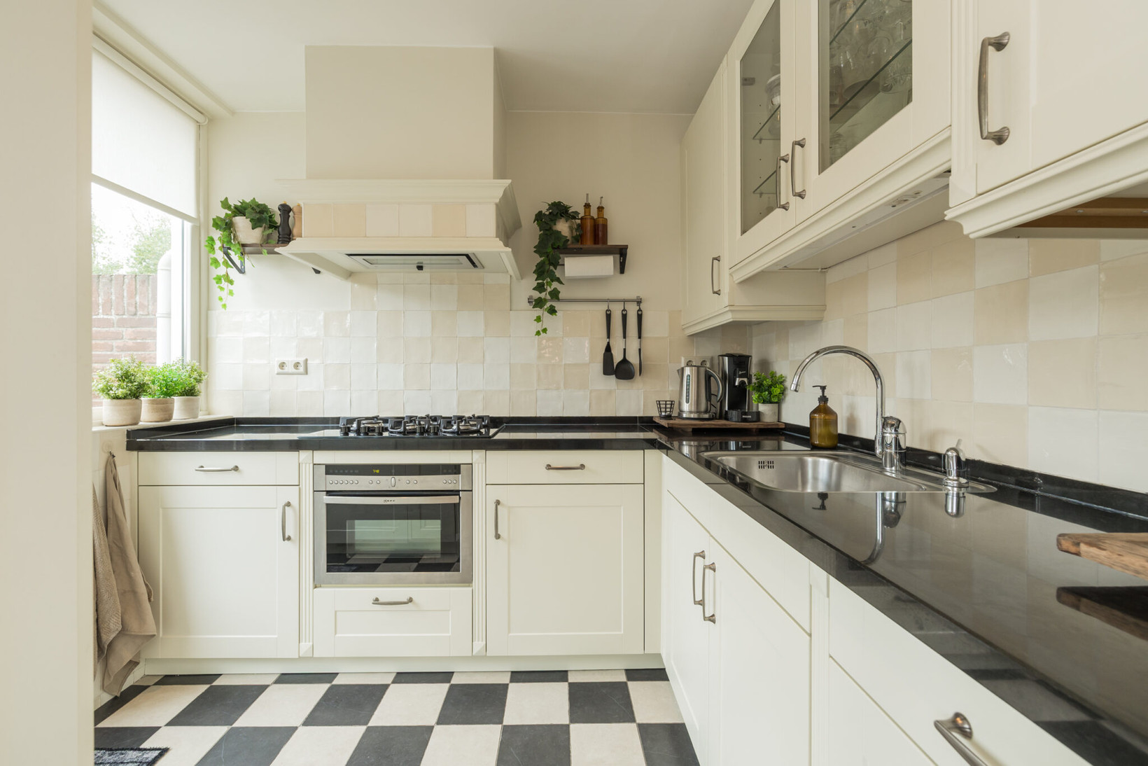Tussenwoning te koop: Reigerstraat 4, Katwijk