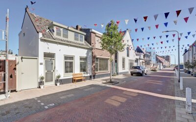 Mr. D. Donker Curtiusstraat 42