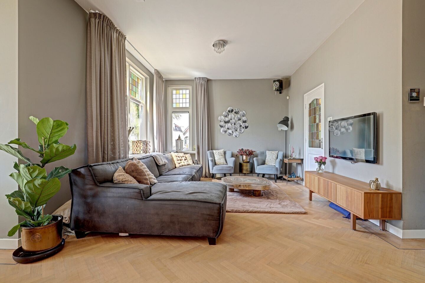 Hoekwoning te koop: Rijnsburgerweg 160, Rijnsburg