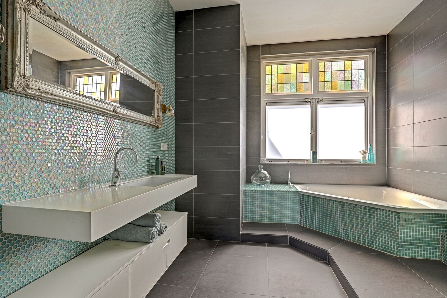 Hoekwoning te koop: Rijnsburgerweg 160, Rijnsburg