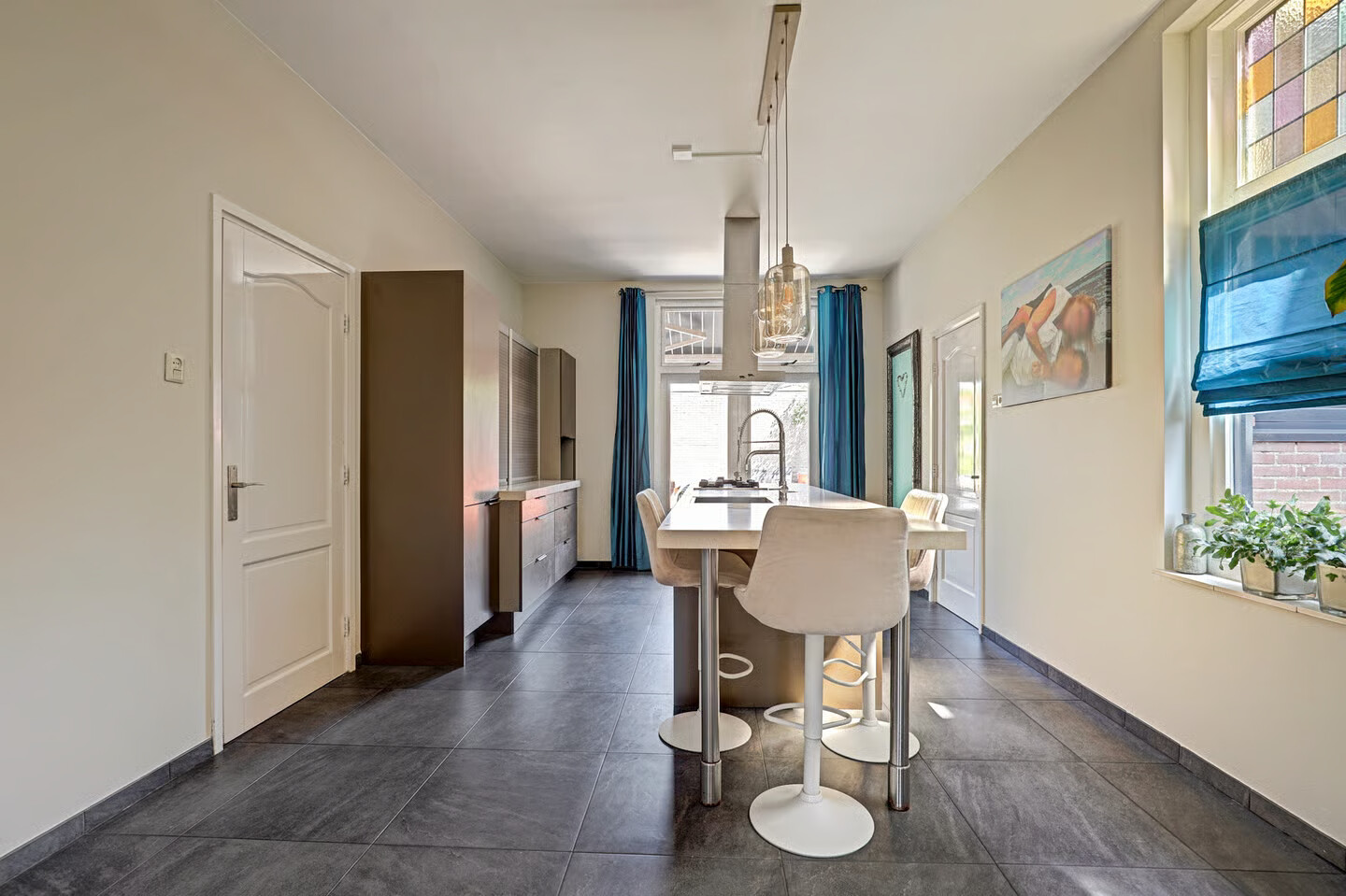 Hoekwoning te koop: Rijnsburgerweg 160, Rijnsburg