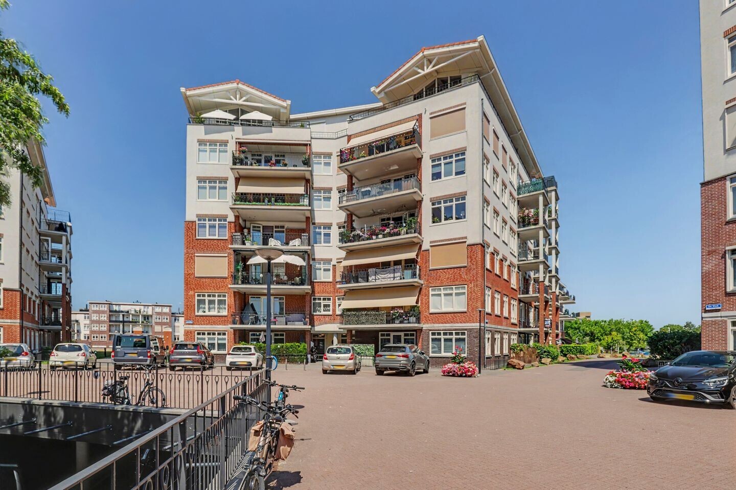 Appartement te koop: De Klok 526, Rijnsburg