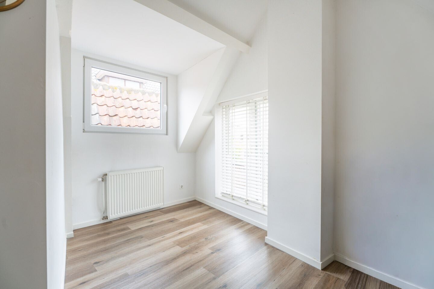 Tussenwoning te koop: Vliet Noordzijde 93, Rijnsburg
