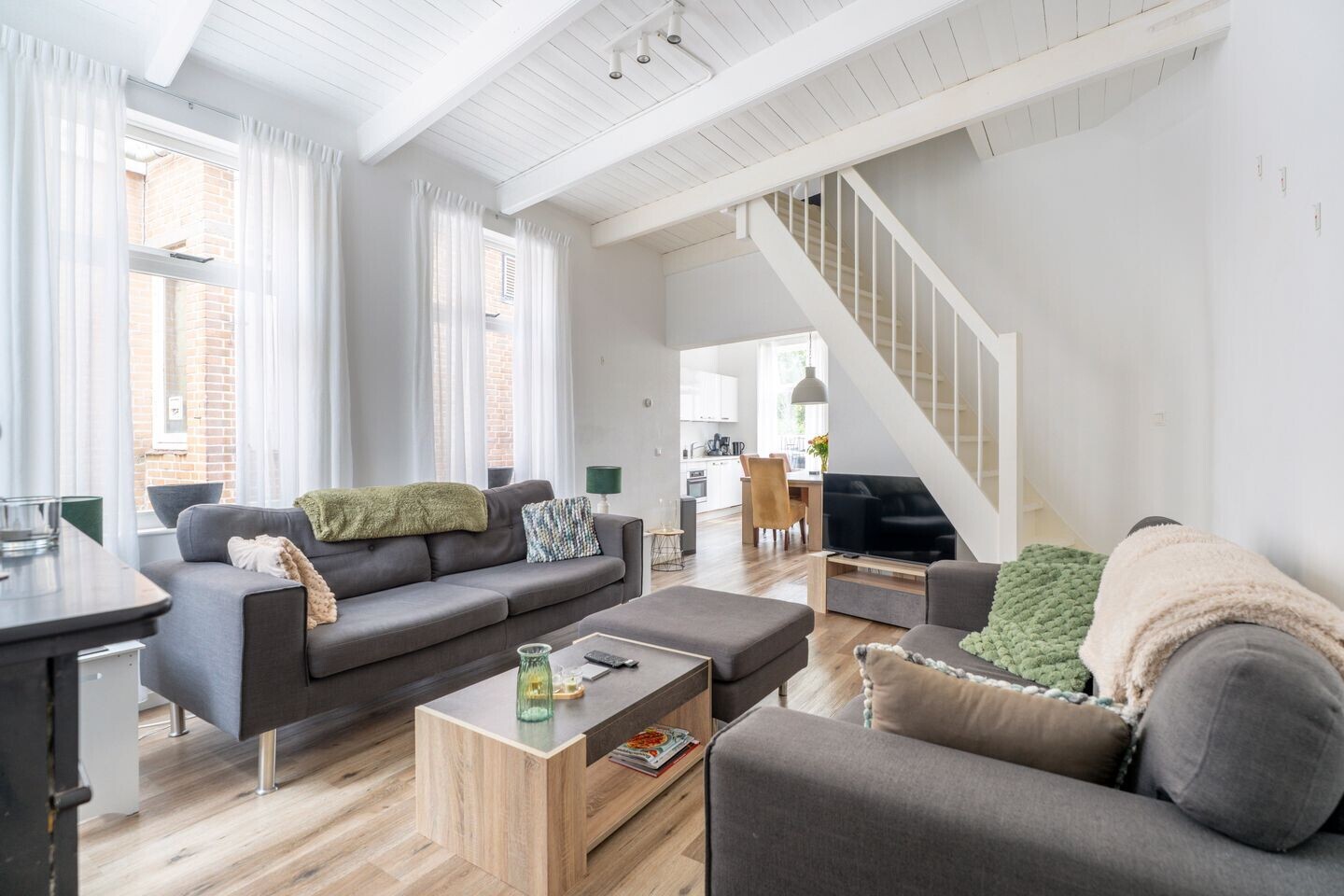 Tussenwoning te koop: Vliet Noordzijde 93, Rijnsburg