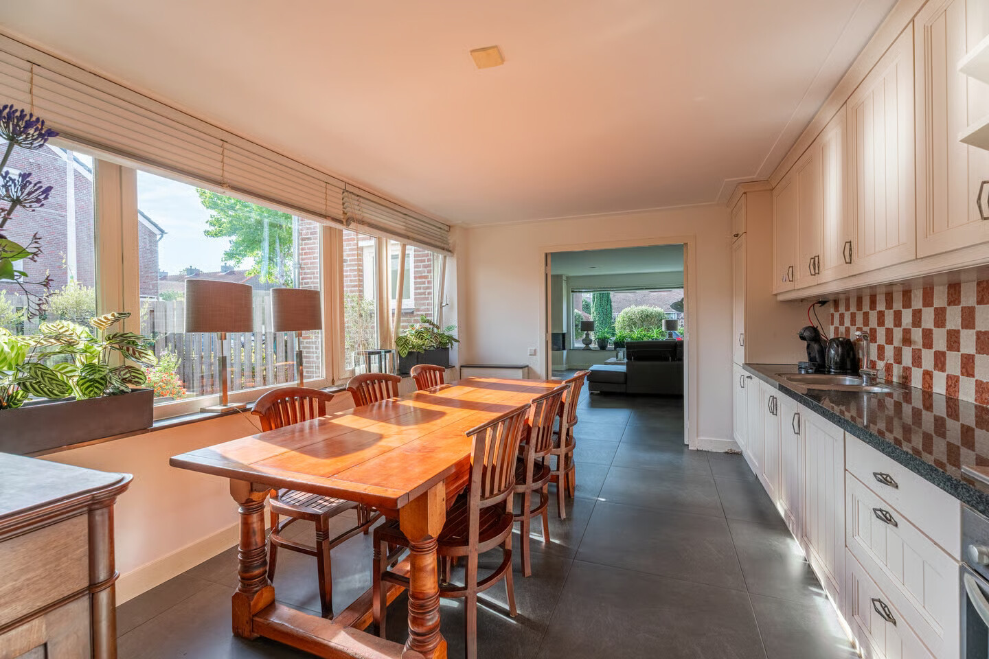 Tussenwoning te koop: Tulpenstraat 72, Rijnsburg