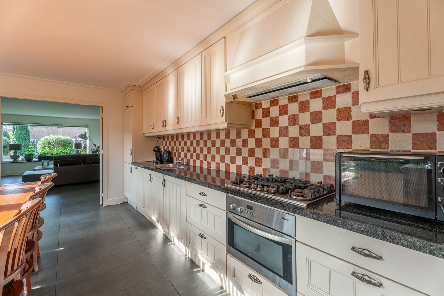 Tussenwoning te koop: Tulpenstraat 72, Rijnsburg