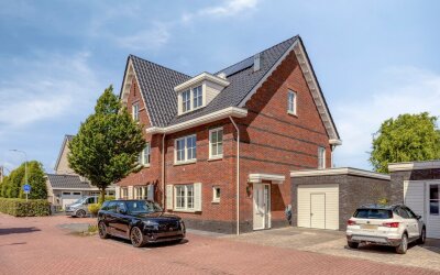 Tusschen beide Wegen 14