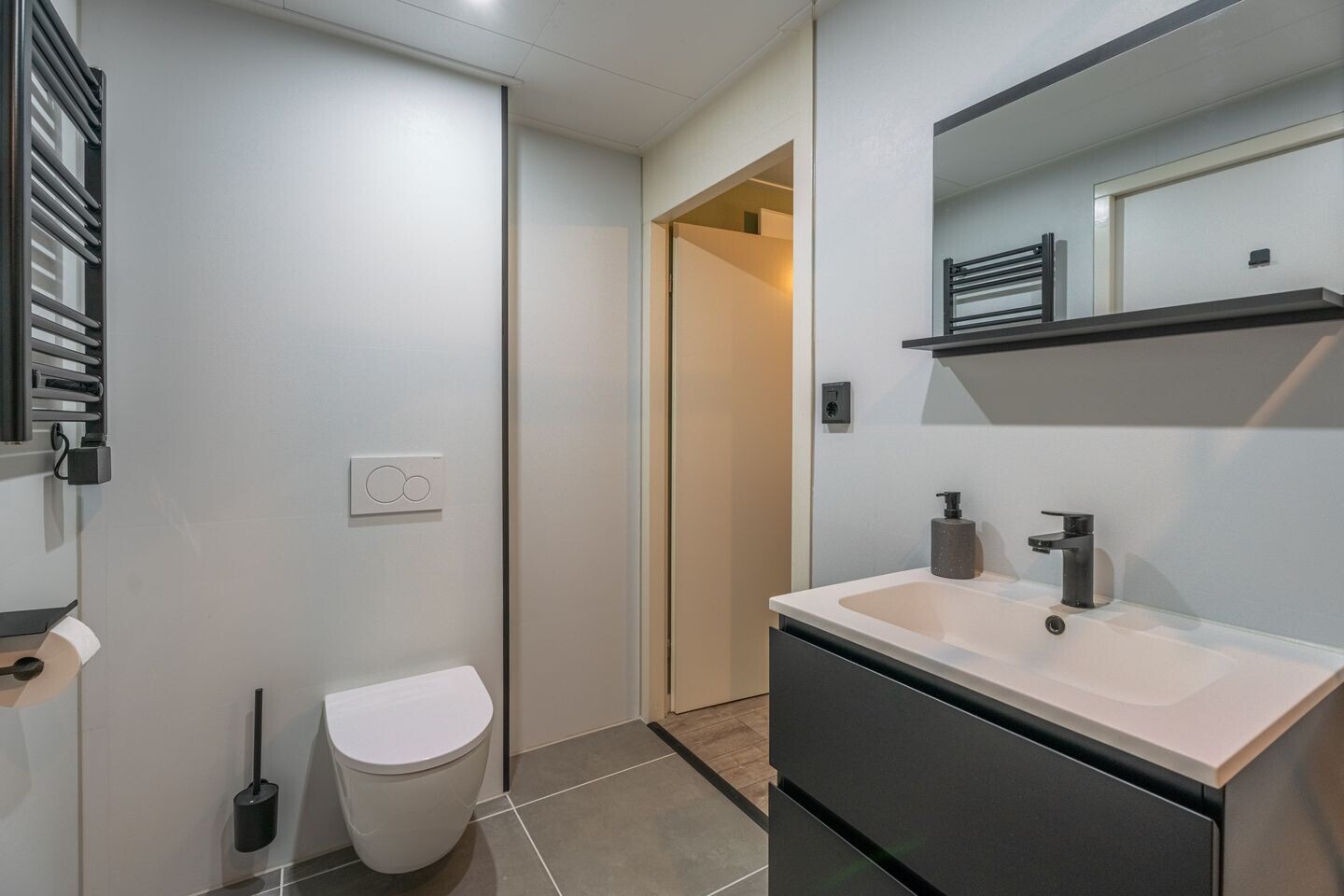 Hoekwoning te koop: De Schans 9, Rijnsburg