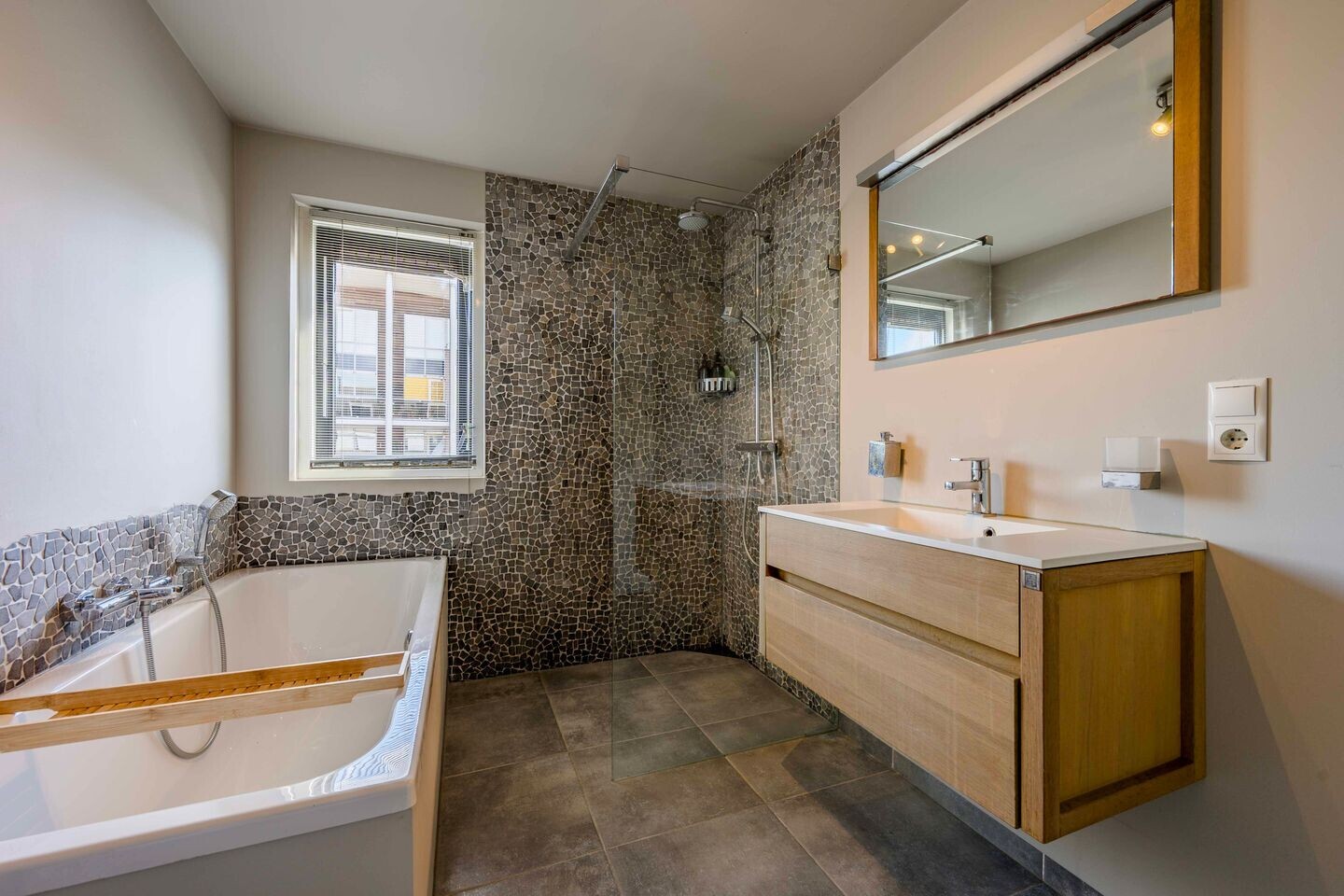 Tussenwoning te koop: Hoofdstraat 22B, Valkenburg