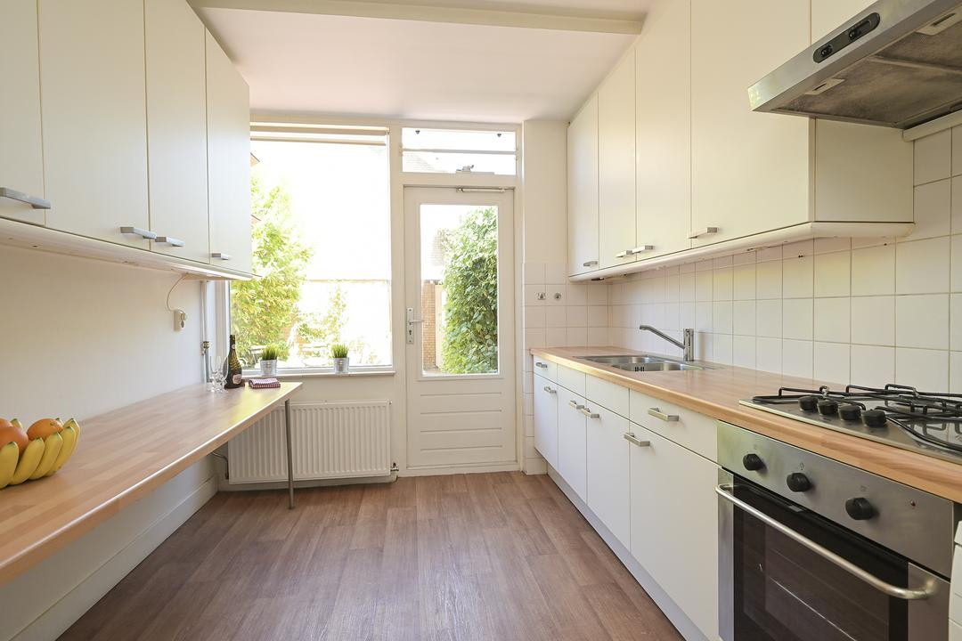 Tussenwoning te koop: Van Polanenpark 49, Wassenaar