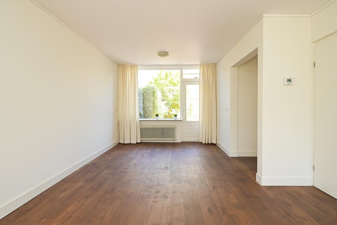 Tussenwoning te koop: Van Polanenpark 49, Wassenaar