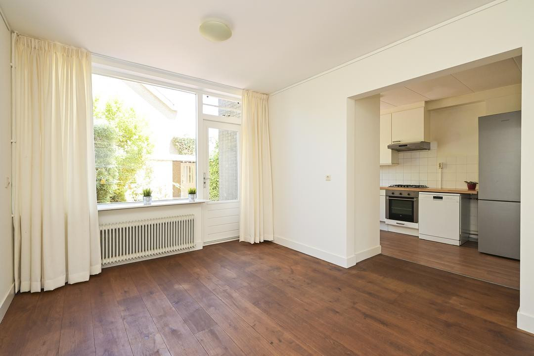 Tussenwoning te koop: Van Polanenpark 49, Wassenaar