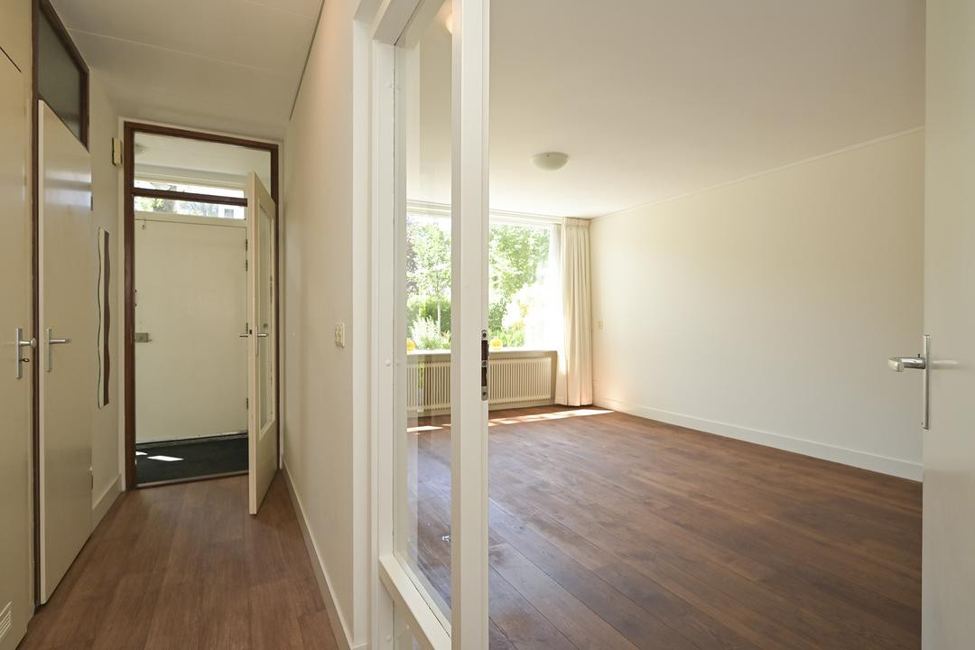 Tussenwoning te koop: Van Polanenpark 49, Wassenaar