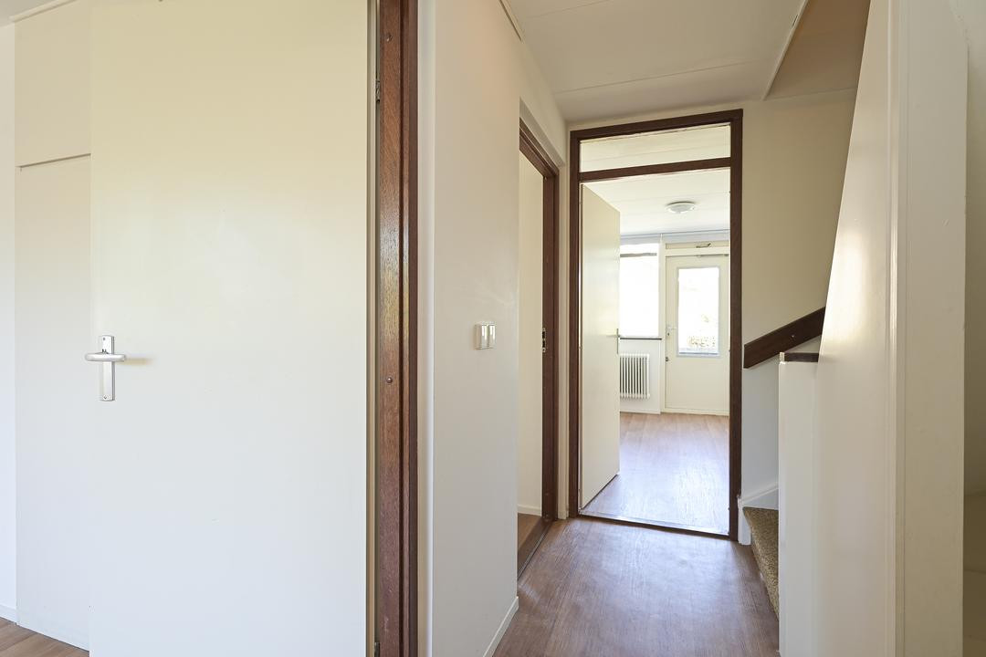 Tussenwoning te koop: Van Polanenpark 49, Wassenaar