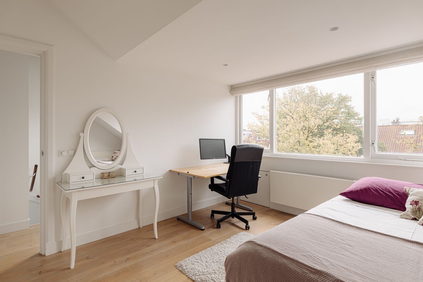 Tussenwoning te koop: Van Zuylen van Nijeveltstraat 278, Wassenaar