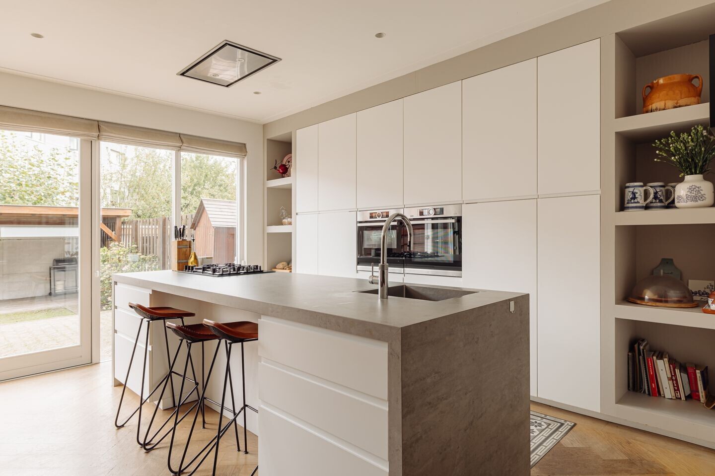 Tussenwoning te koop: Van Zuylen van Nijeveltstraat 278, Wassenaar