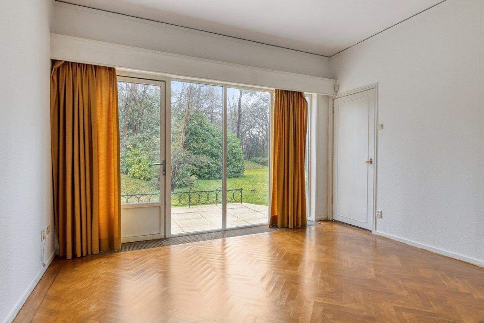 Appartement te huur: Zijdeweg 42, Wassenaar
