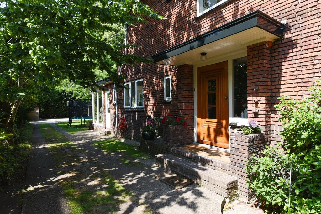 Twee-onder-één-kap te huur: Bloemcamplaan 24, Wassenaar