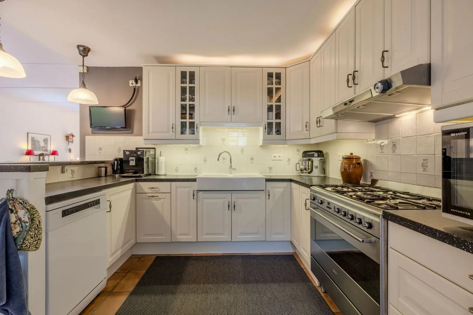 Hoekwoning te koop: Roucooppark 1, Voorschoten