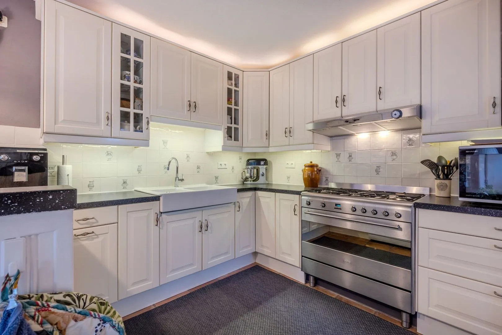 Hoekwoning te koop: Roucooppark 1, Voorschoten