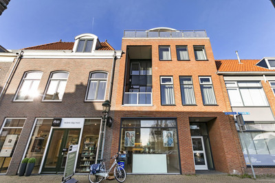 Treubstraat 4