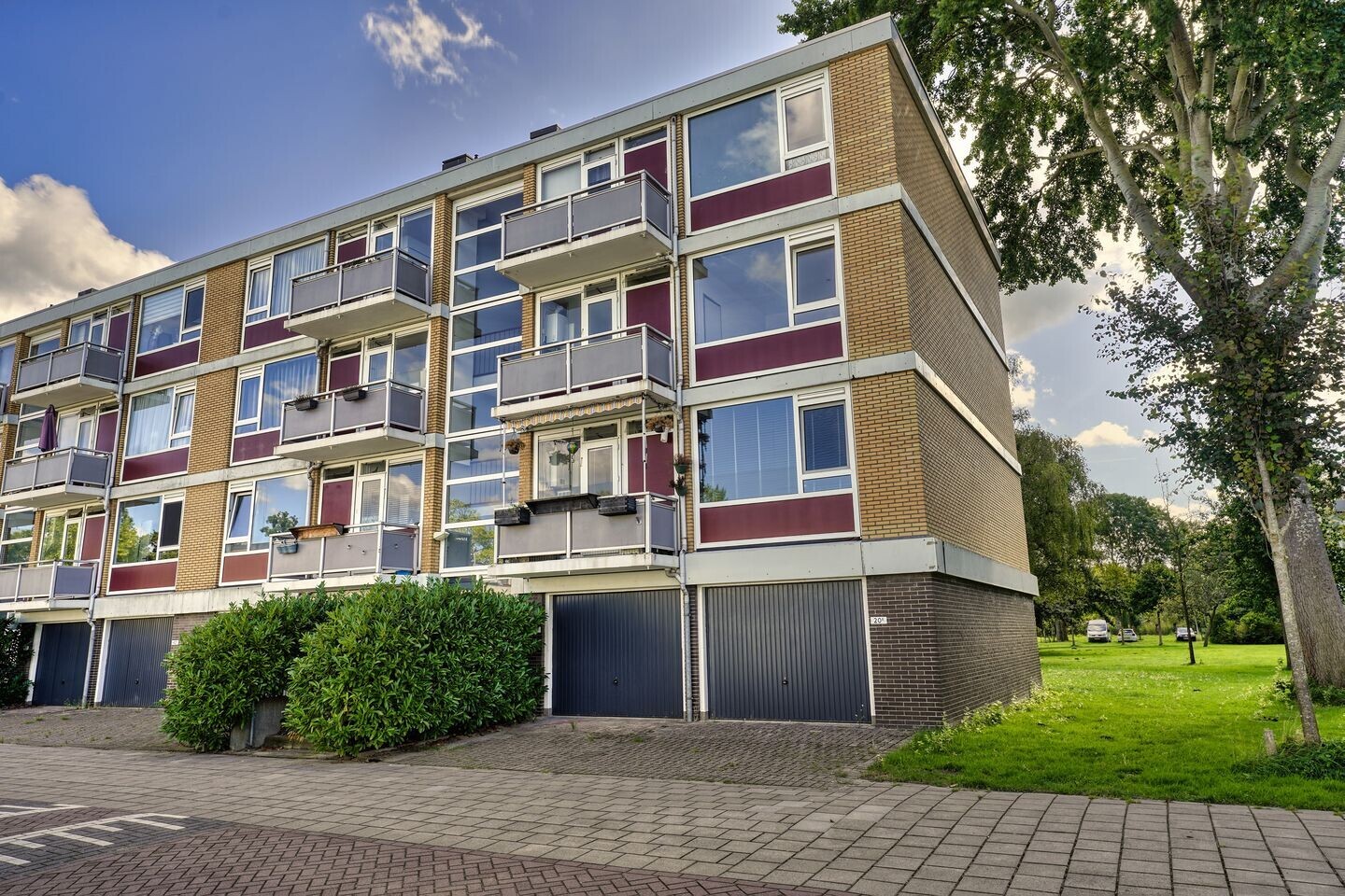 Appartement te koop: Rembrandtlaan 26, Voorschoten