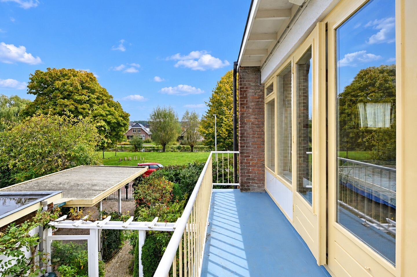 Tussenwoning te koop: Jan Pieterszoon Coenstraat 27, Voorschoten