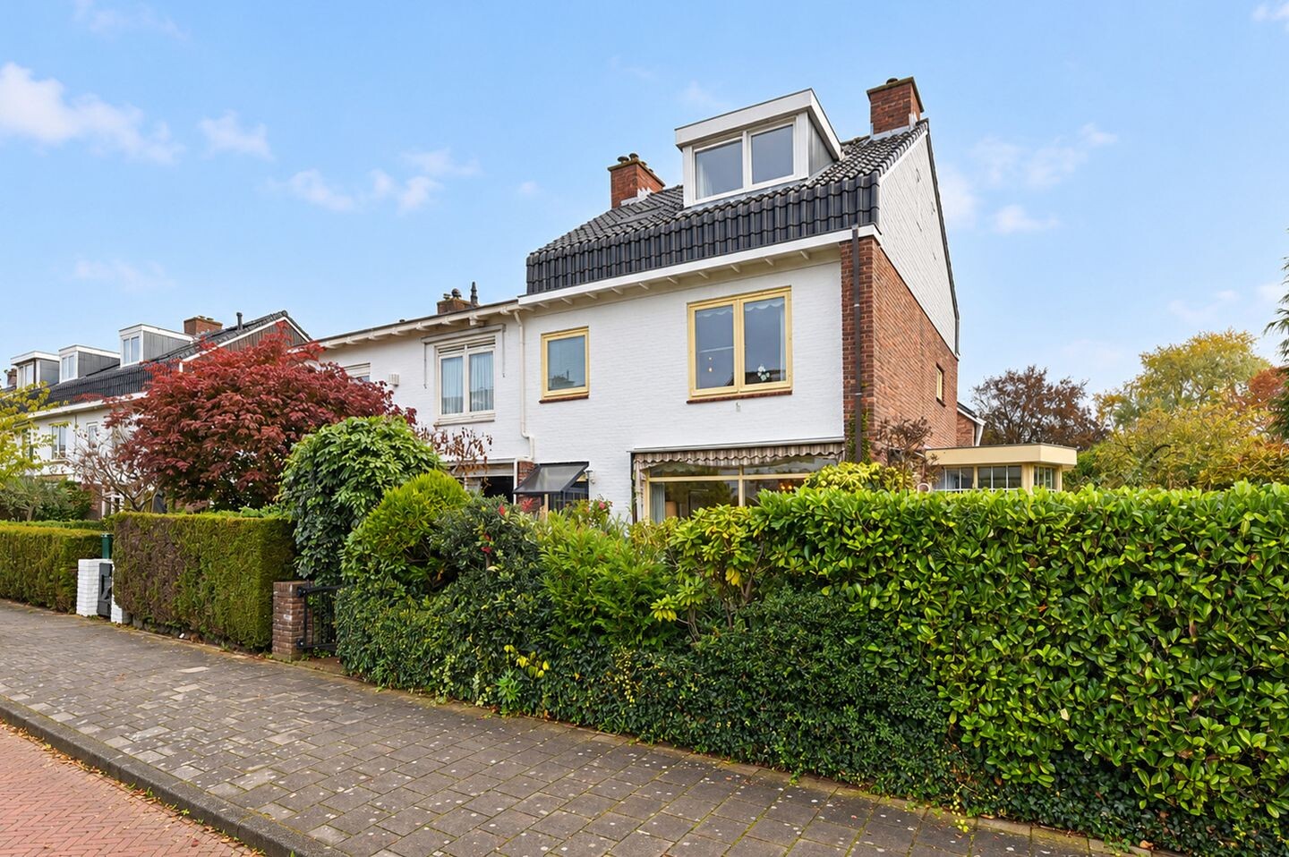 Tussenwoning te koop: Jan Pieterszoon Coenstraat 27, Voorschoten