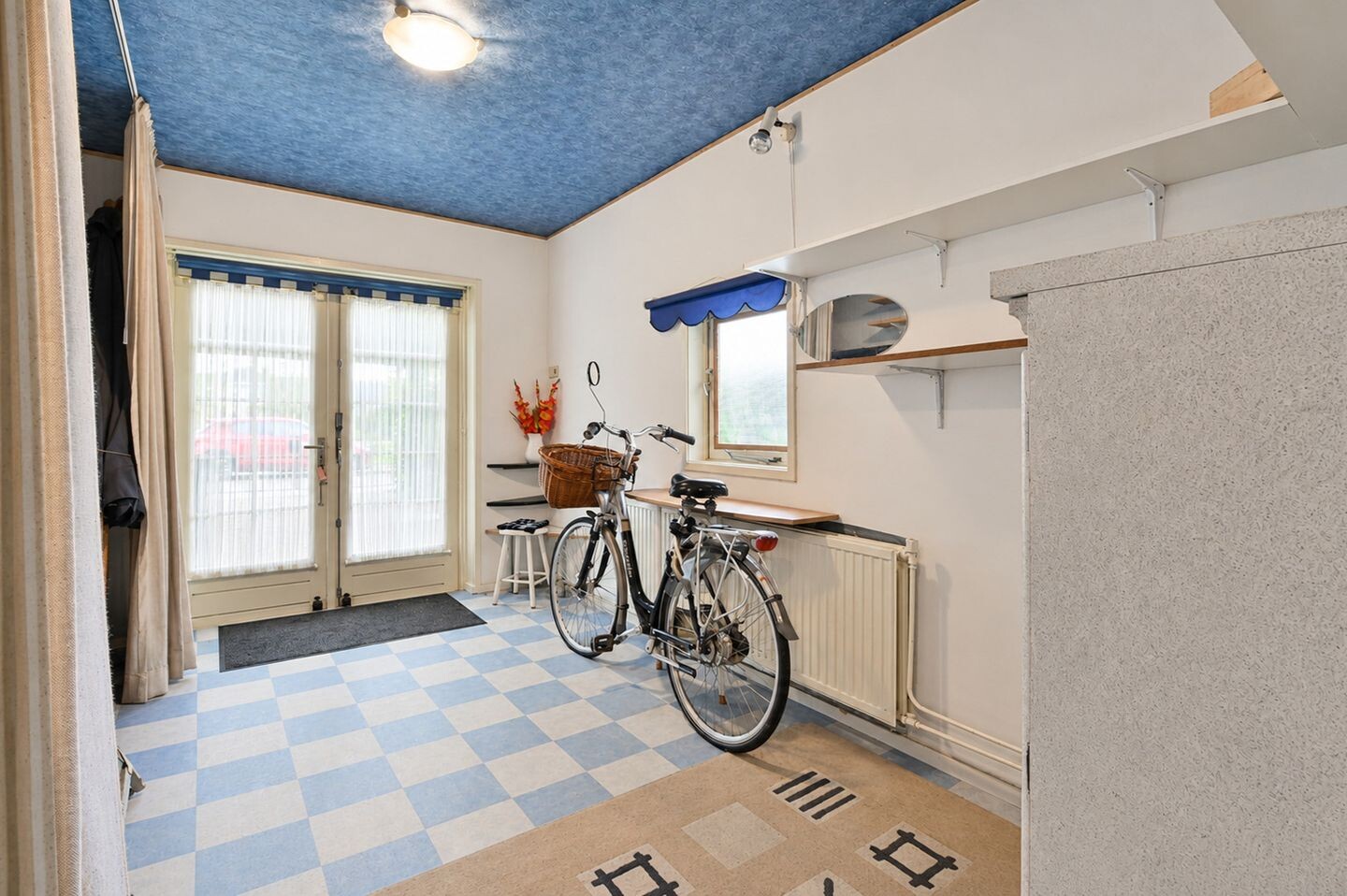Tussenwoning te koop: Jan Pieterszoon Coenstraat 27, Voorschoten