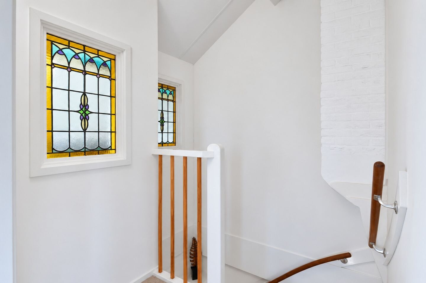 Tussenwoning te koop: Jan Pieterszoon Coenstraat 27, Voorschoten