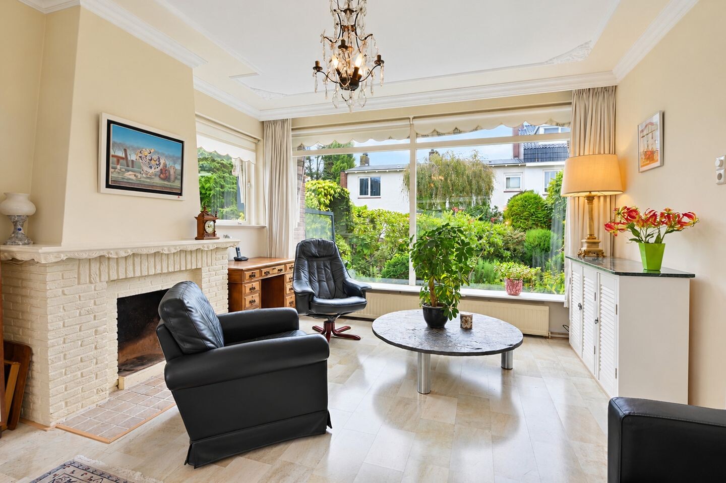 Tussenwoning te koop: Jan Pieterszoon Coenstraat 27, Voorschoten
