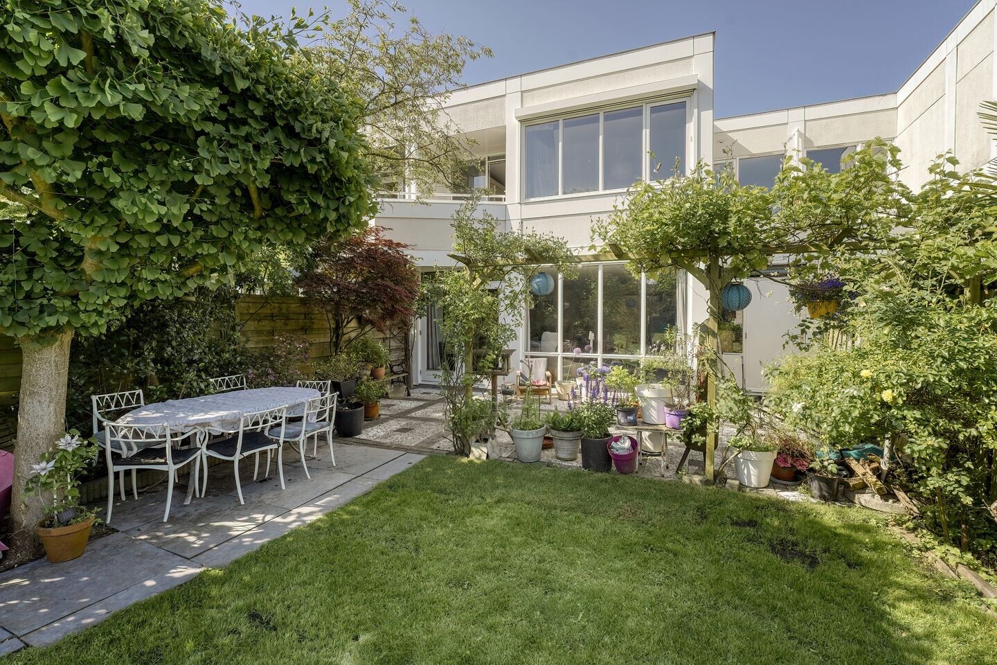 Tussenwoning te koop: Cor van Osnabruggelaan 30, Voorschoten