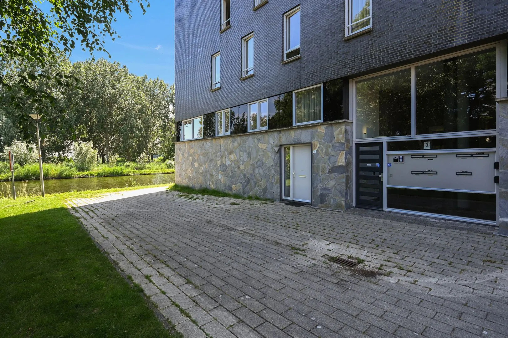 Appartement te koop: Hofvliet 15, Voorschoten