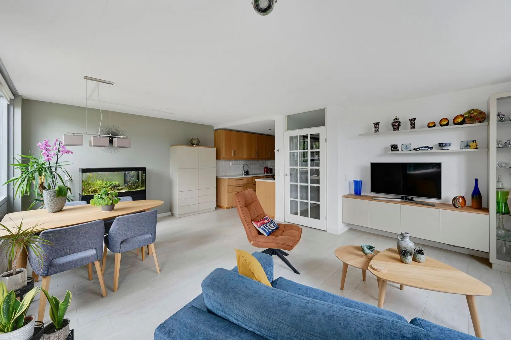 Appartement te koop: Vlietzicht 50, Voorschoten