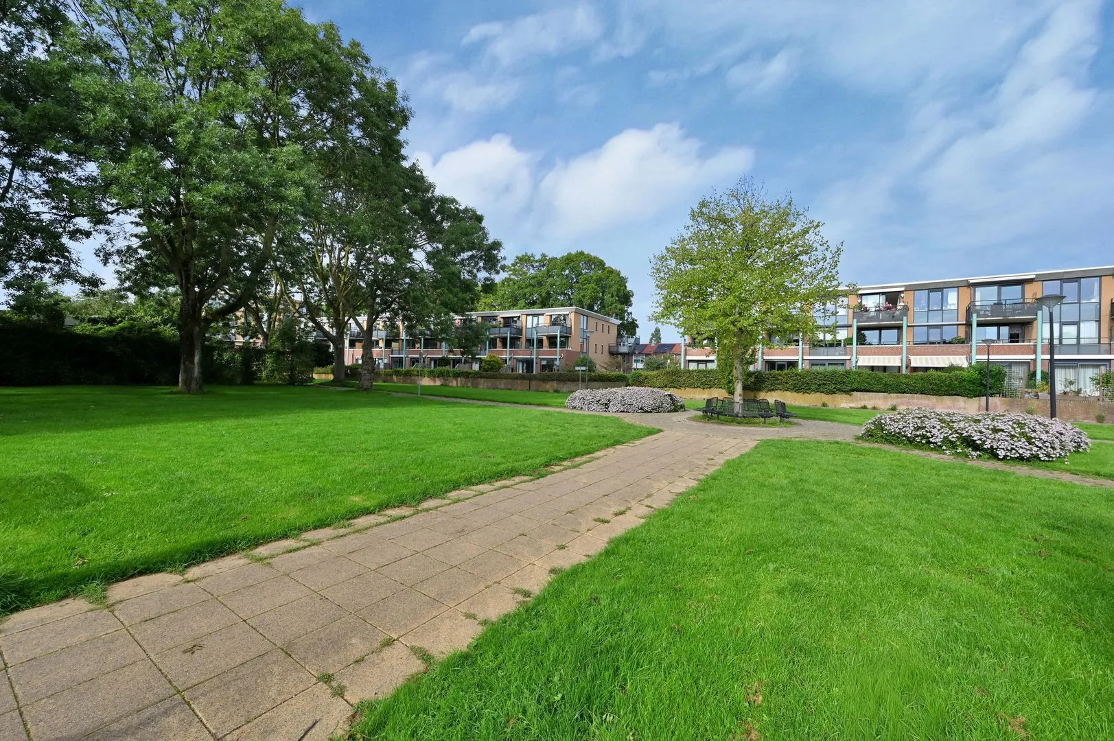 Appartement te koop: Vlietzicht 50, Voorschoten