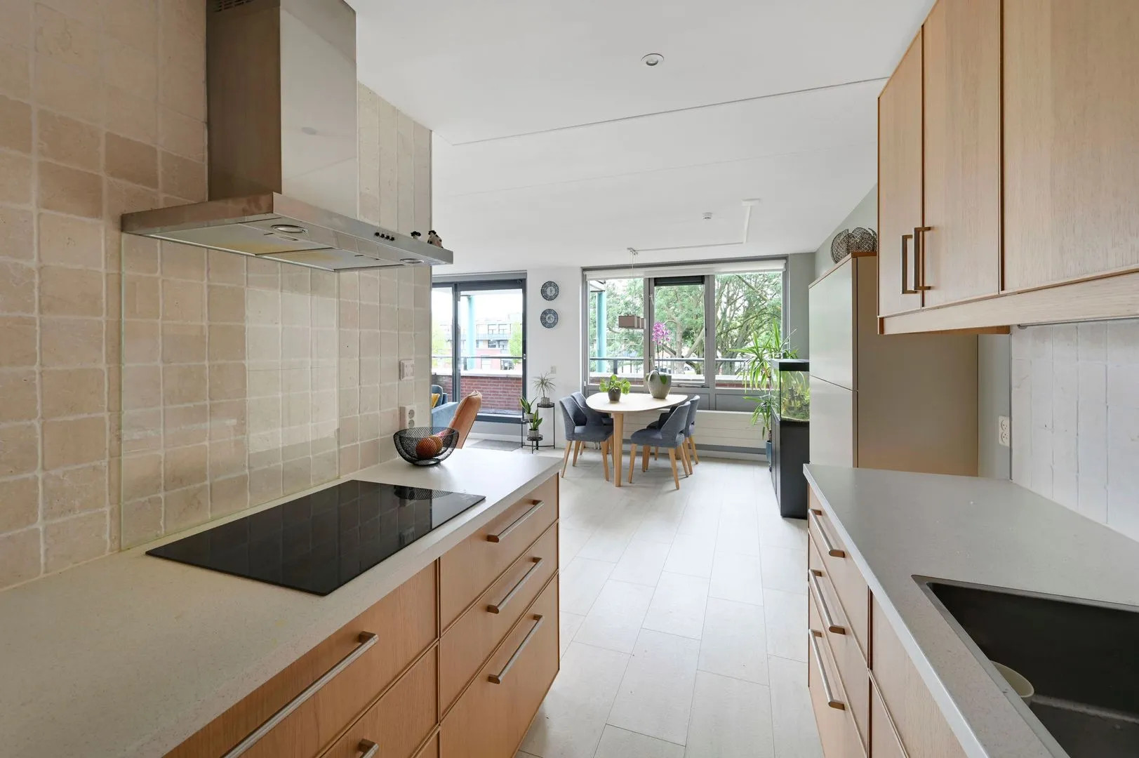Appartement te koop: Vlietzicht 50, Voorschoten