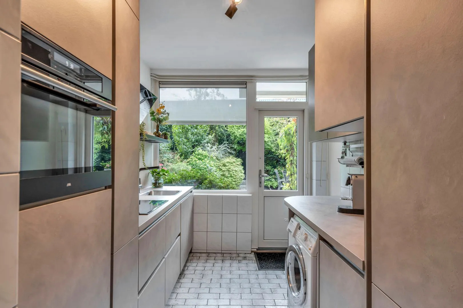Appartement te koop: Schoolstraat 224, Voorschoten