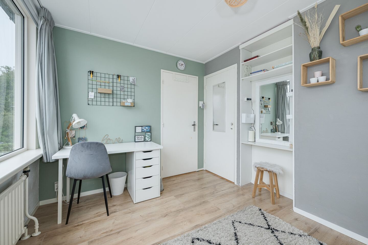 Tussenwoning te koop: Diepenbrocklaan 6, Voorschoten