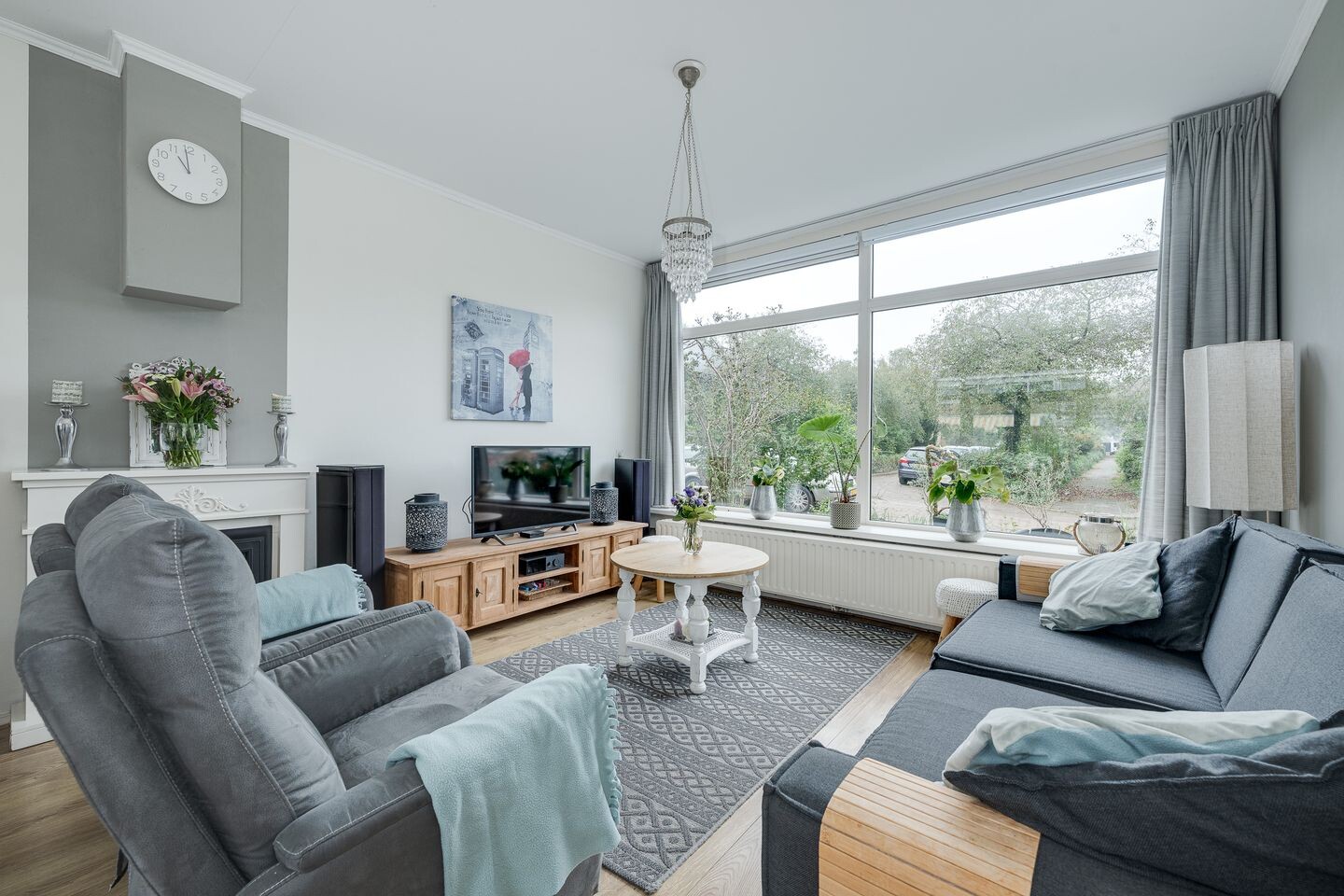 Tussenwoning te koop: Diepenbrocklaan 6, Voorschoten