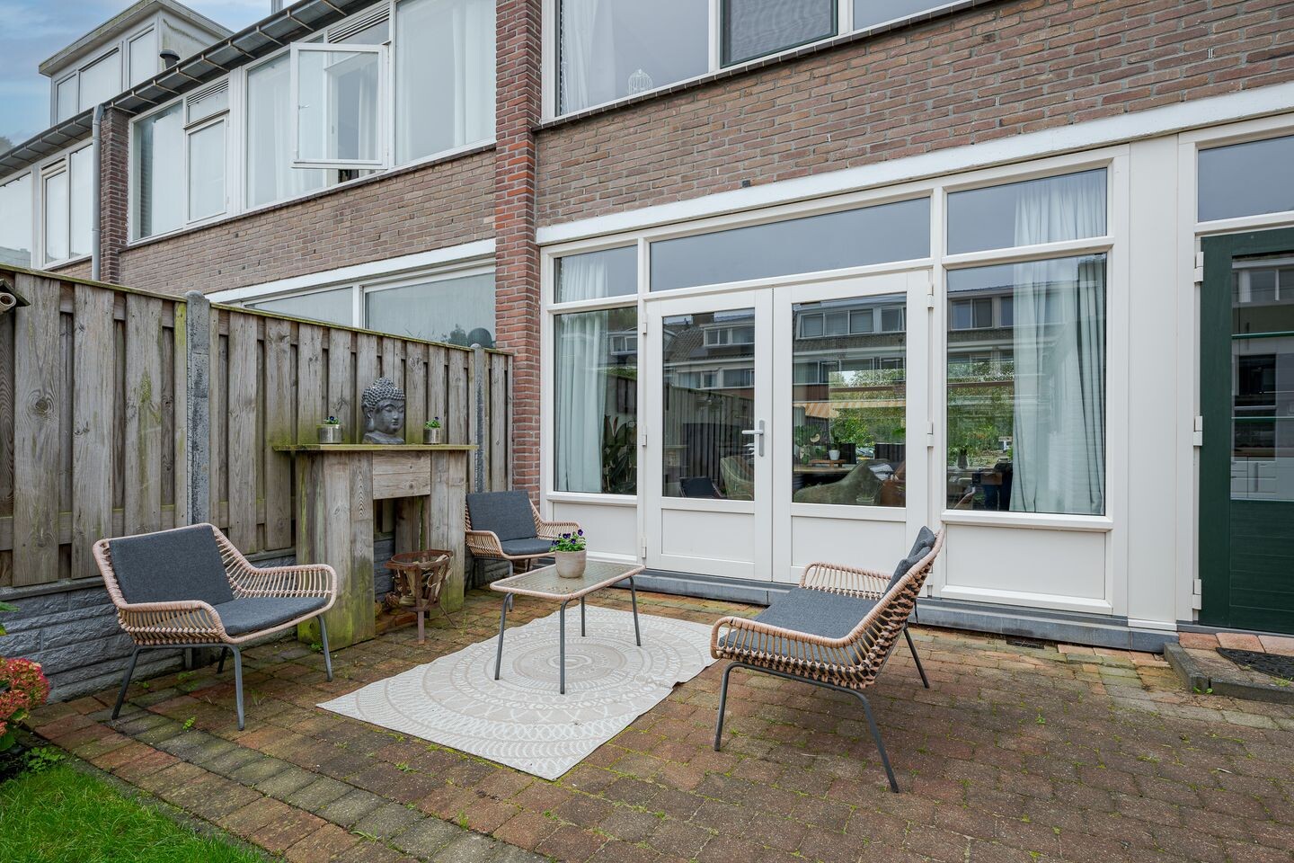 Tussenwoning te koop: Diepenbrocklaan 6, Voorschoten