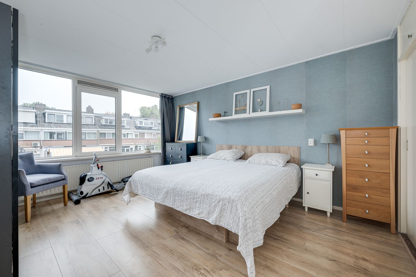 Tussenwoning te koop: Diepenbrocklaan 6, Voorschoten