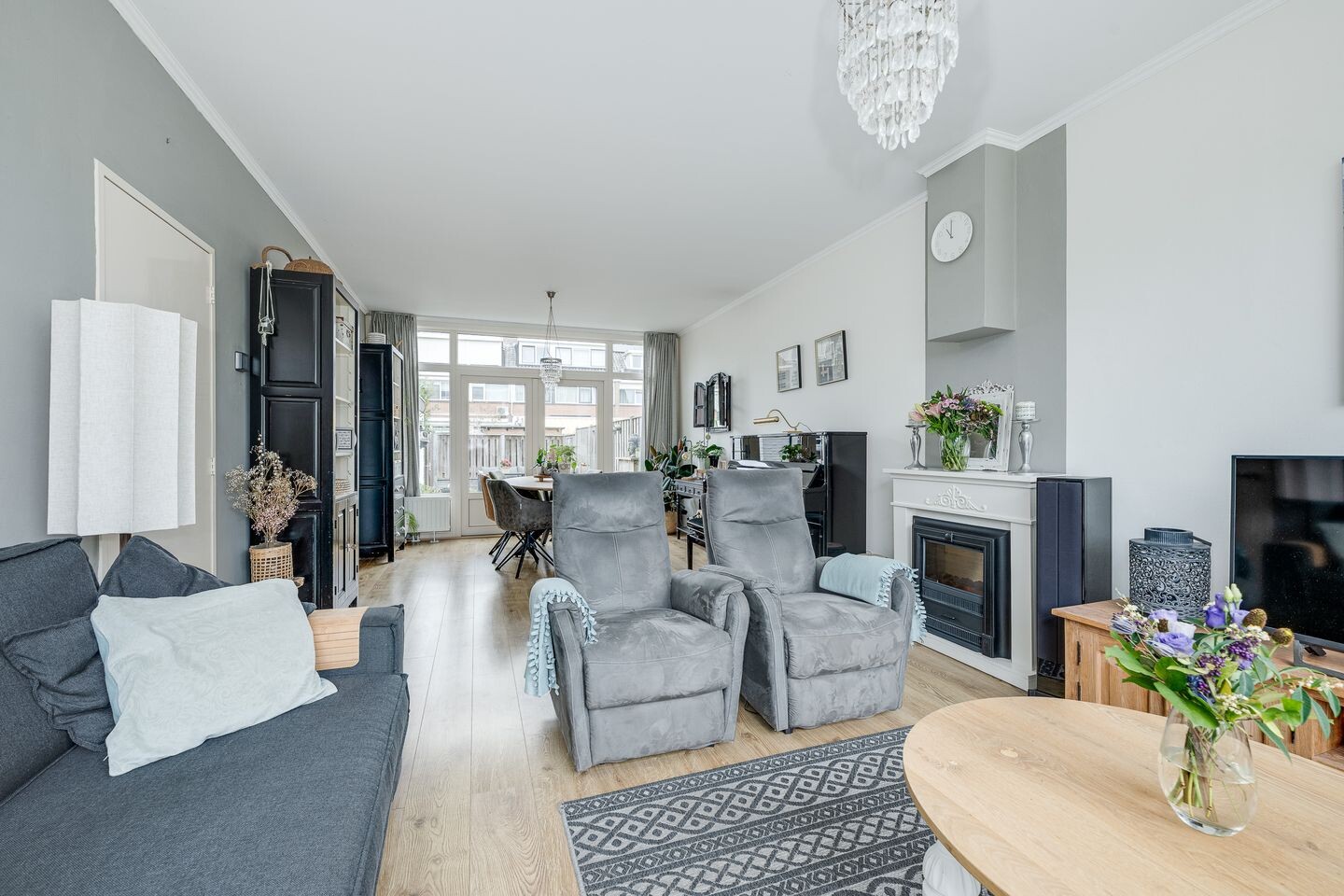 Tussenwoning te koop: Diepenbrocklaan 6, Voorschoten