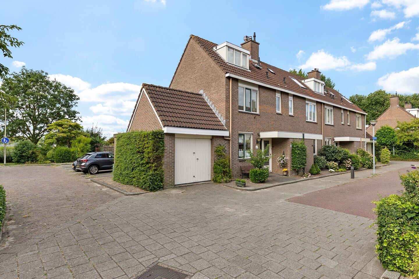 Hoekwoning te koop: Suze Groenewegerf 17, Voorschoten