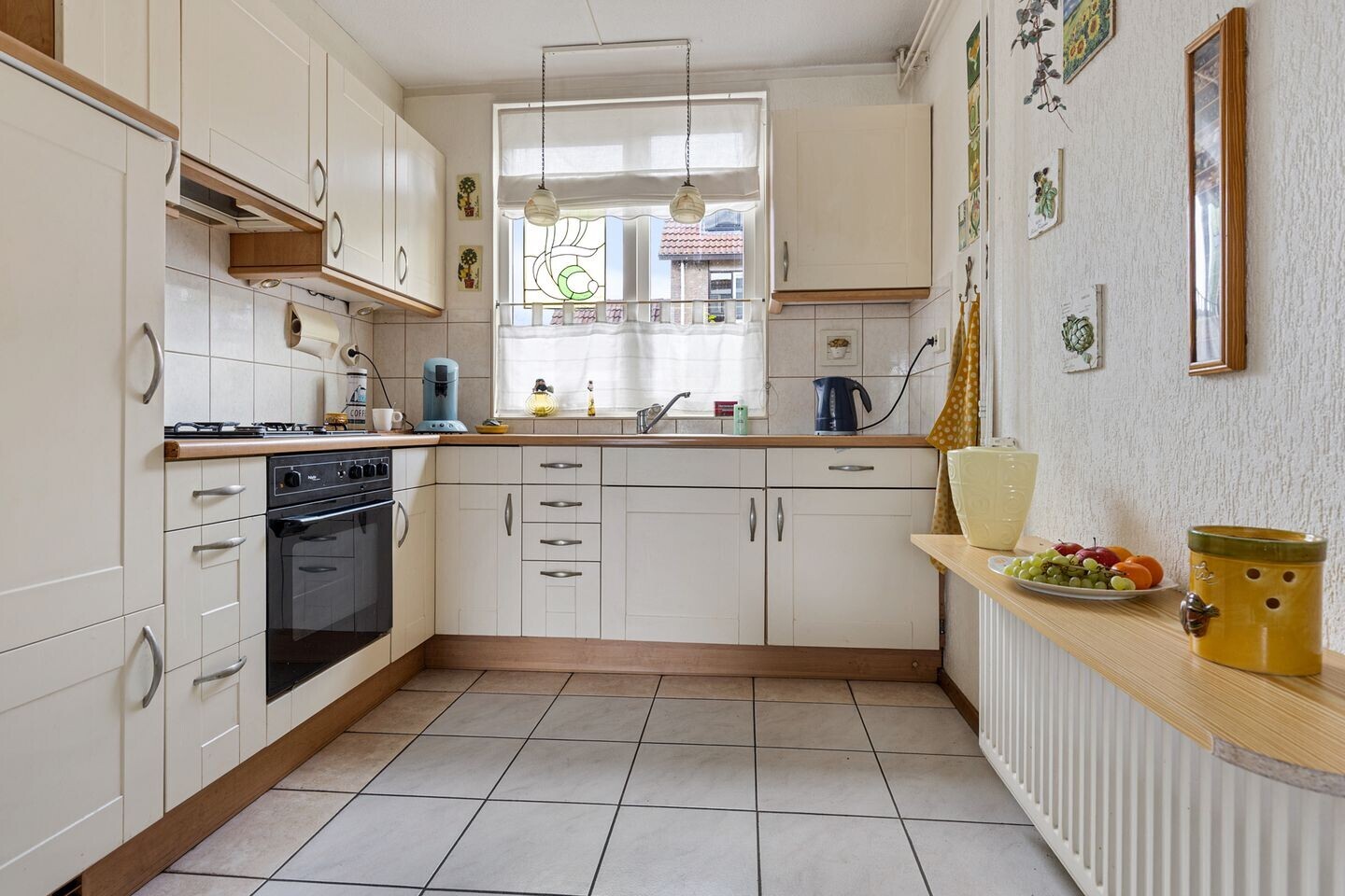 Hoekwoning te koop: Suze Groenewegerf 17, Voorschoten