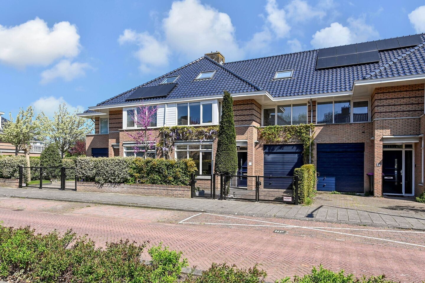 Tussenwoning te koop: IJsvogellaan 56, Leidschendam