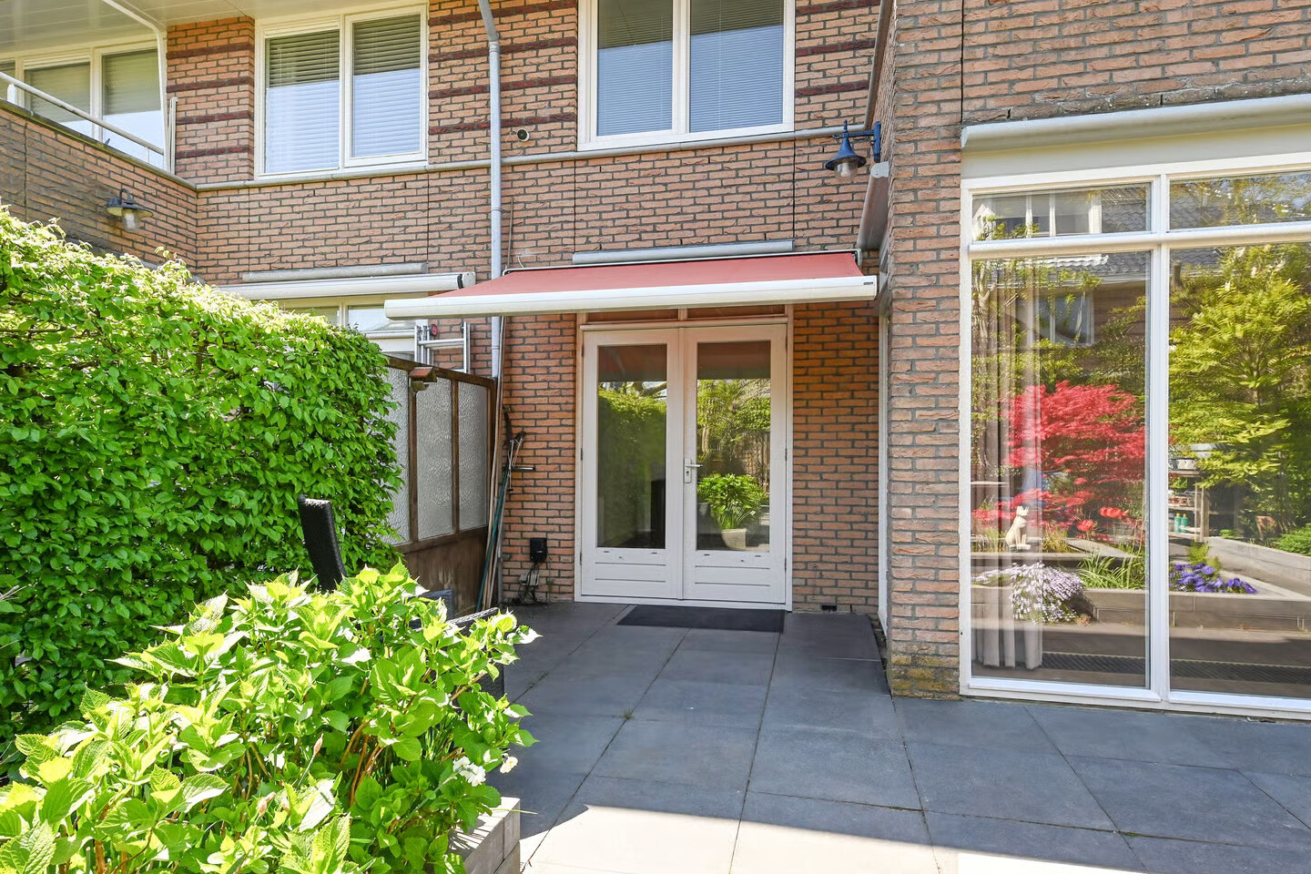 Tussenwoning te koop: IJsvogellaan 56, Leidschendam